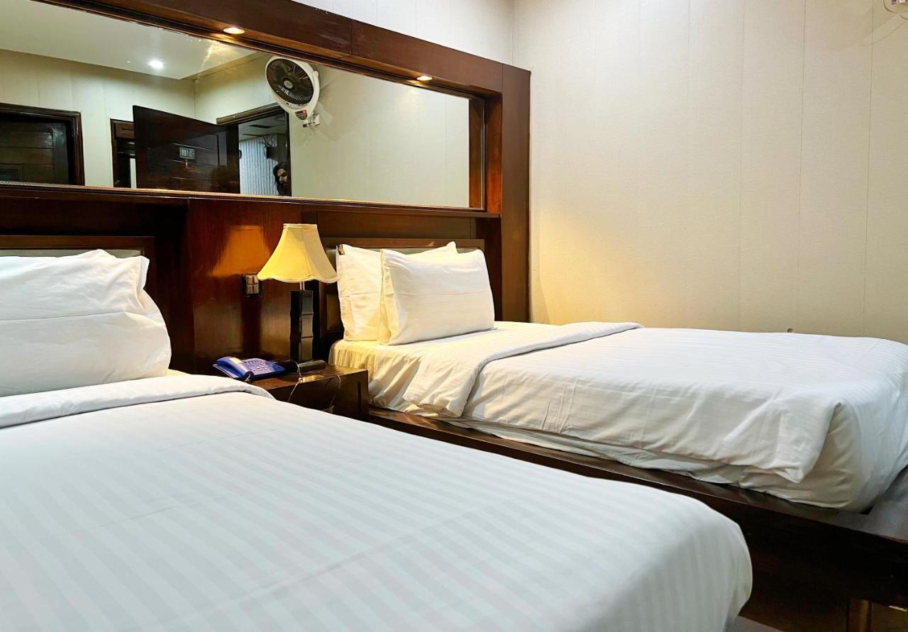 Bling Hotel International Multan Extérieur photo