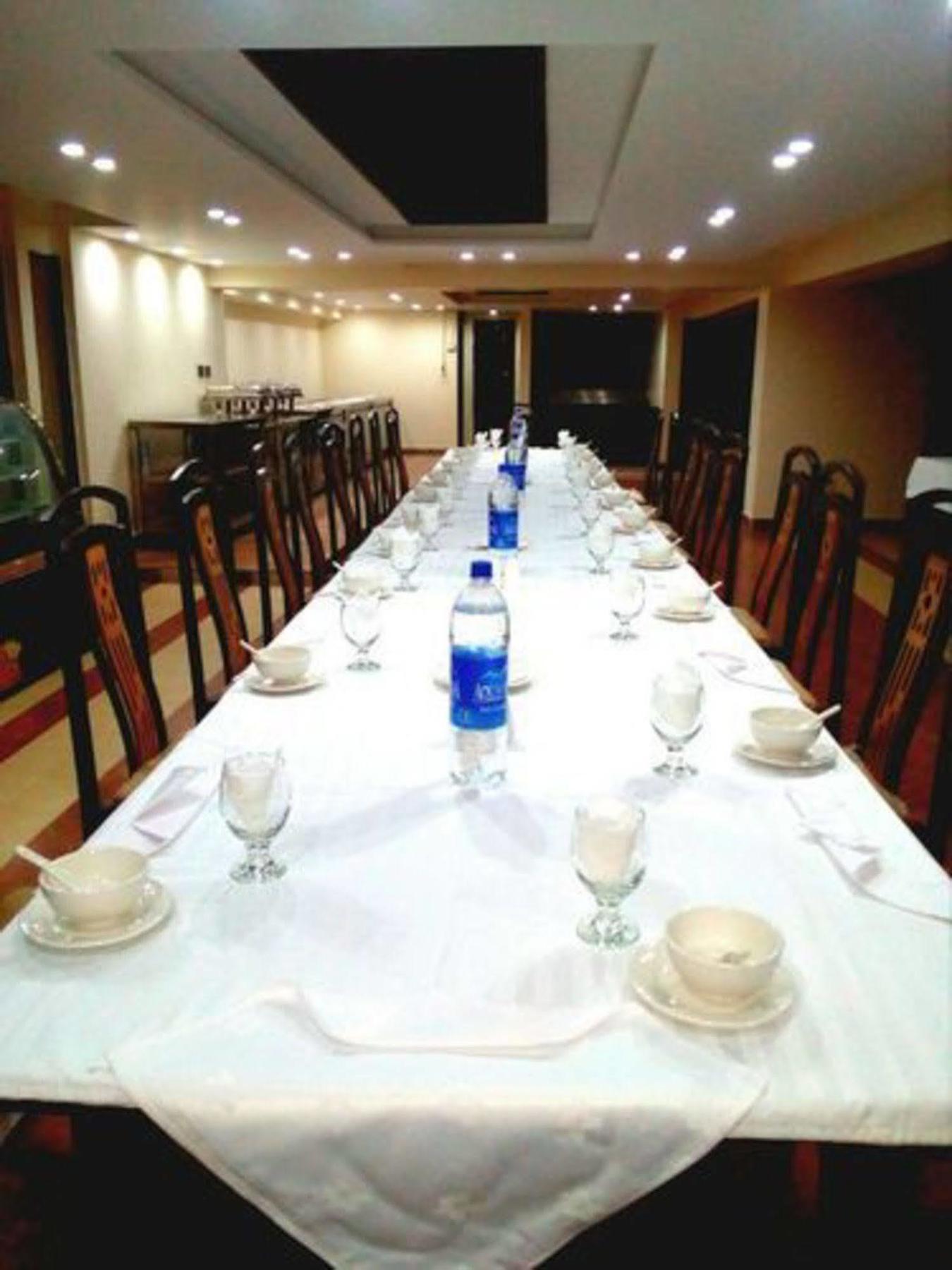 Bling Hotel International Multan Extérieur photo