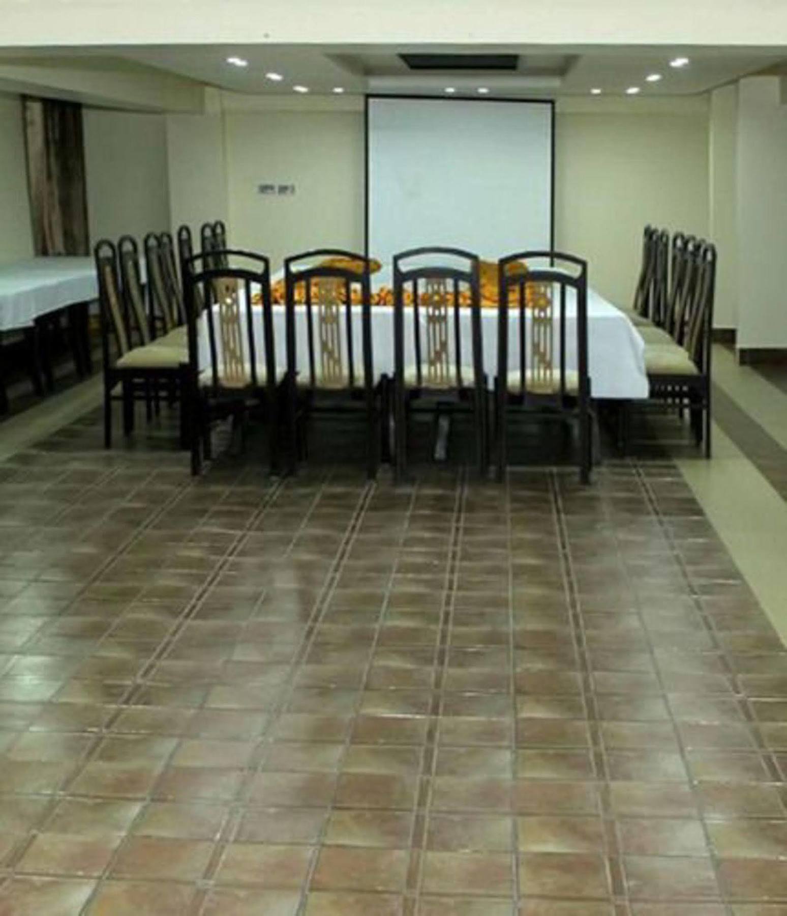 Bling Hotel International Multan Extérieur photo